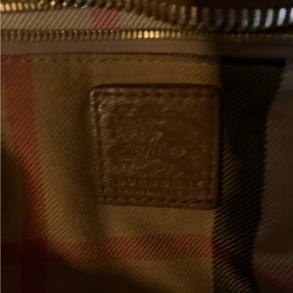 Elegant Brown Leather Handbag Burberry brand - Picture 5 of 5